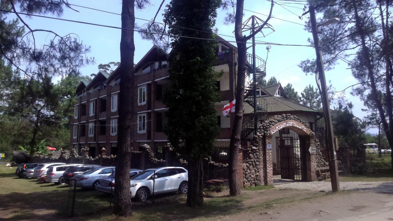 Old House Hotel Ureki Exterior foto